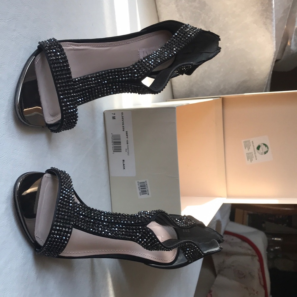 Black beaded evening shoe